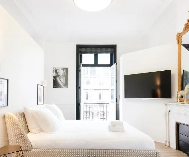 Le Palais De Saint-jean *